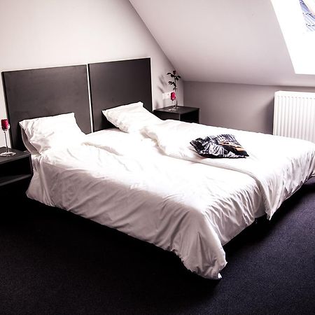 Essenza Party Center Bed & Breakfast Świdnica Екстериор снимка