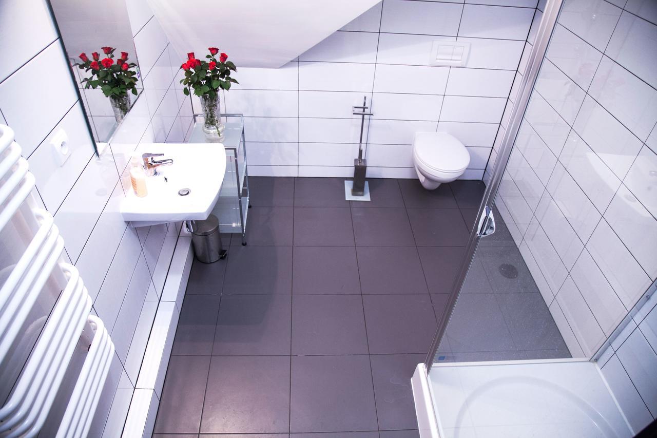 Essenza Party Center Bed & Breakfast Świdnica Екстериор снимка